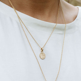 ROUND TAG coin pendant necklace, 9ct gold