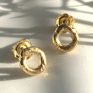 GAIA open circle stud earrings, gold-plated