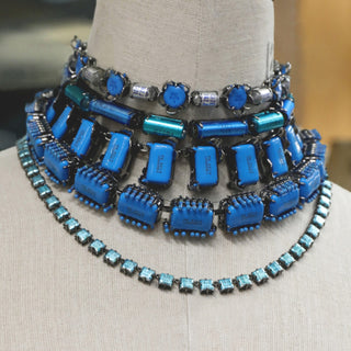 ESSENCE DROPS blue beaded chunky choker necklace