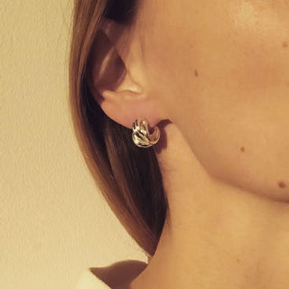 MARTA TWIST chunky huggie hoop earrings, silver