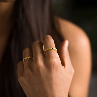 ZEMYNA garnet stacking ring, gold-plated