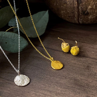 DAIRA coin pendant necklace, gold-plated