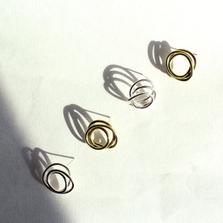 MINI SWIRL stud earrings, silver